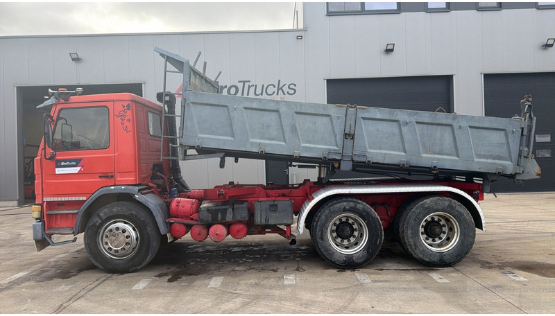 Camion benne Scania 93-280 (POMPE MANUELLE / MANUAL PUMP / 6X4 / STEEL SUSP. / LAMES): photos 11
