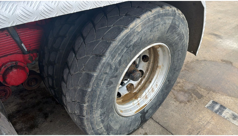 Camion benne Scania 93-280 (POMPE MANUELLE / MANUAL PUMP / 6X4 / STEEL SUSP. / LAMES): photos 10