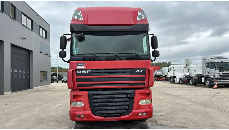 DAF 105 XF 460 (BOITE MANUELLE / MANUAL GEARBOX / TRES PROPRE) - Tracteur routier: photos 2 DAF 105 XF 460 (BOITE MANUELLE / MANUAL GEARBOX / TRES PROPRE) - Tracteur routier: photos 2