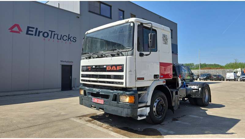 DAF 95 ATI 400 (EURO 2 / MANUAL PUMP / MANUAL GEARBOX / POMPE MANUELLE) - Tracteur routier: photos 1 DAF 95 ATI 400 (EURO 2 / MANUAL PUMP / MANUAL GEARBOX / POMPE MANUELLE) - Tracteur routier: photos 1