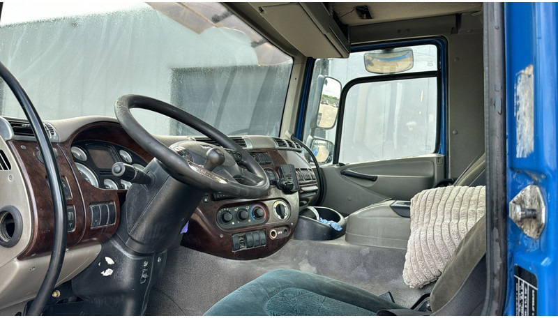 Photo d'intérieur 1: Tracteur routier DAF CF 85.410 (BELGIAN TRUCK / HOOK / 10 TYRES)
