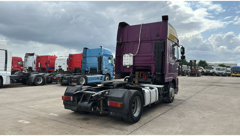 DAF XF 105.460 (BOITE MANUELLE / MANUAL GEARBOX / GOOD CONDITON) - Tracteur routier: photos 5 DAF XF 105.460 (BOITE MANUELLE / MANUAL GEARBOX / GOOD CONDITON) - Tracteur routier: photos 5