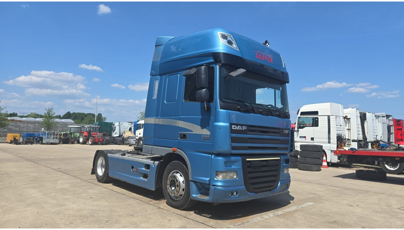 DAF XF 105.460 (BOITE MANUELLE / MANUAL GEARBOX / PARFAIT ETAT / TRES PROPRE) - Tracteur routier: photos 3 DAF XF 105.460 (BOITE MANUELLE / MANUAL GEARBOX / PARFAIT ETAT / TRES PROPRE) - Tracteur routier: photos 3