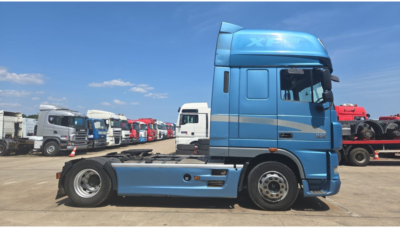 DAF XF 105.460 (BOITE MANUELLE / MANUAL GEARBOX / PARFAIT ETAT / TRES PROPRE) - Tracteur routier: photos 4 DAF XF 105.460 (BOITE MANUELLE / MANUAL GEARBOX / PARFAIT ETAT / TRES PROPRE) - Tracteur routier: photos 4