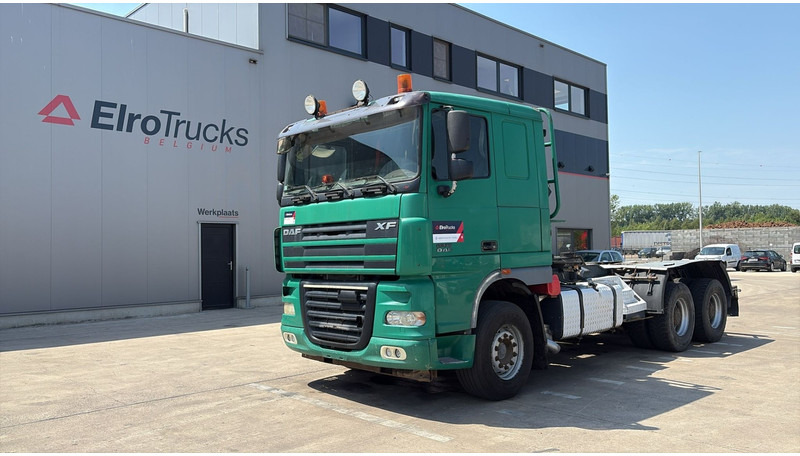 DAF XF 105.510 (6X4 / BIG AXLE / GRAND PONT / 2 PONTS / TRES PROPRE / CLEAN CONDITION) - Tracteur routier: photos 1 DAF XF 105.510 (6X4 / BIG AXLE / GRAND PONT / 2 PONTS / TRES PROPRE / CLEAN CONDITION) - Tracteur routier: photos 1