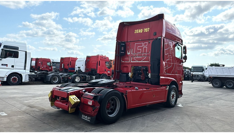 DAF XF 440 (BELGIAN TRUCK / PERFECT CONDITION / VERY CLEAN / 2 TANKS / AIRCO) - Tracteur routier: photos 5 DAF XF 440 (BELGIAN TRUCK / PERFECT CONDITION / VERY CLEAN / 2 TANKS / AIRCO) - Tracteur routier: photos 5