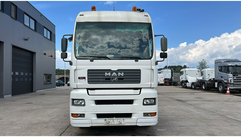 MAN TGA 18.410 (MANUAL PUMP / POMPE MANUELLE / MANUAL GEARBOX / BOITE MANUELLE) - Tracteur routier: photos 4 MAN TGA 18.410 (MANUAL PUMP / POMPE MANUELLE / MANUAL GEARBOX / BOITE MANUELLE) - Tracteur routier: photos 4