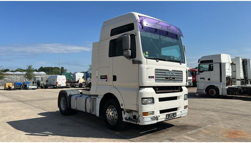 MAN TGA 18.430 (MANUAL GEARBOX / BOITE MANUELLE / RETARDER) - Tracteur routier: photos 3 MAN TGA 18.430 (MANUAL GEARBOX / BOITE MANUELLE / RETARDER) - Tracteur routier: photos 3