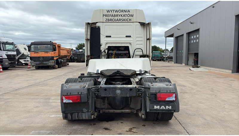 MAN TGA 18.430 (PTO / POMPE HYDRAULIQUE / MANUAL GEARBOX / BOITE MANUELLE / HYDRAULIC PUMP) - Tracteur routier: photos 5 MAN TGA 18.430 (PTO / POMPE HYDRAULIQUE / MANUAL GEARBOX / BOITE MANUELLE / HYDRAULIC PUMP) - Tracteur routier: photos 5