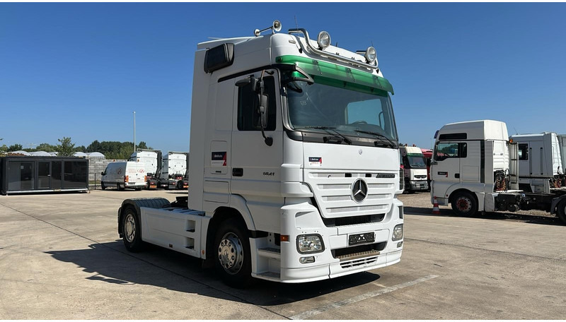 Mercedes-Benz Actros 1841 (PERFECT CONDITION / PARFAIT ETAT / MP2 / TRES PROPRE) - Tracteur routier: photos 3 Mercedes-Benz Actros 1841 (PERFECT CONDITION / PARFAIT ETAT / MP2 / TRES PROPRE) - Tracteur routier: photos 3