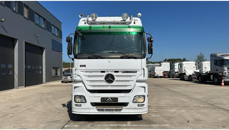 Mercedes-Benz Actros 1841 (PERFECT CONDITION / PARFAIT ETAT / MP2 / TRES PROPRE) - Tracteur routier: photos 2 Mercedes-Benz Actros 1841 (PERFECT CONDITION / PARFAIT ETAT / MP2 / TRES PROPRE) - Tracteur routier: photos 2