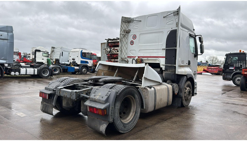 Renault Premium 420 (MANUAL GEARBOX / BOITE MANUELLE) - Tracteur routier: photos 4 Renault Premium 420 (MANUAL GEARBOX / BOITE MANUELLE) - Tracteur routier: photos 4