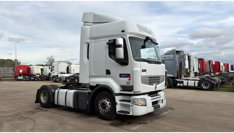 Renault Premium 450 DXI (BOITE MANUELLE / MANUAL GEARBOX) - Tracteur routier: photos 3 Renault Premium 450 DXI (BOITE MANUELLE / MANUAL GEARBOX) - Tracteur routier: photos 3
