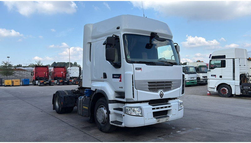 Renault Premium 460 DXI (GOOD CONDITION / AIRCO / AC / BOITE MANUELLE / MANUAL GEARBOX) - Tracteur routier: photos 3 Renault Premium 460 DXI (GOOD CONDITION / AIRCO / AC / BOITE MANUELLE / MANUAL GEARBOX) - Tracteur routier: photos 3