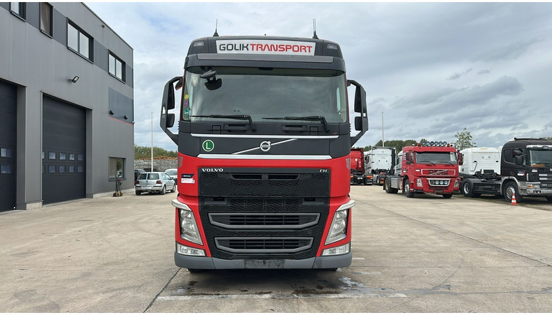Volvo FH 460 (CAJA DE CAMBIOS MANUAL / MANUAL GEARBOX / MANUAL GETRIEBE) - Tracteur routier: photos 2 Volvo FH 460 (CAJA DE CAMBIOS MANUAL / MANUAL GEARBOX / MANUAL GETRIEBE) - Tracteur routier: photos 2