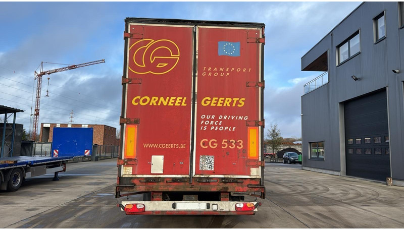 Van Hool 3B2007 (DISC BRAKES / BPW AXLES / FREINS DISQUE) - Semi-remorque rideaux coulissants: photos 5 Van Hool 3B2007 (DISC BRAKES / BPW AXLES / FREINS DISQUE) - Semi-remorque rideaux coulissants: photos 5