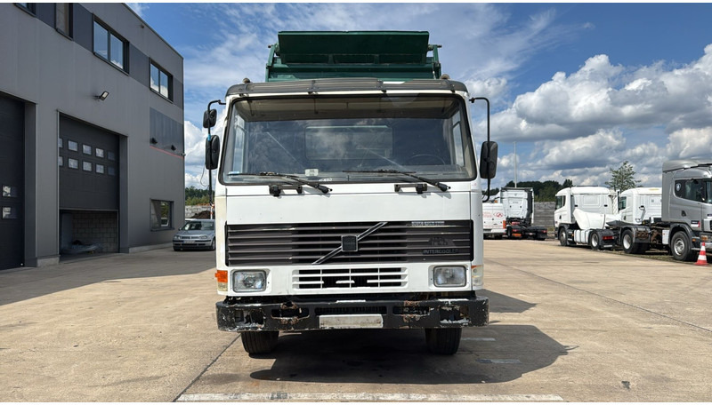 Volvo FL 10 - 280 (LAMES / POMPE MANUELLE / MANUAL PUMP / 6X4 / STEEL SUSP.) - Camion benne: photos 5 Volvo FL 10 - 280 (LAMES / POMPE MANUELLE / MANUAL PUMP / 6X4 / STEEL SUSP.) - Camion benne: photos 5