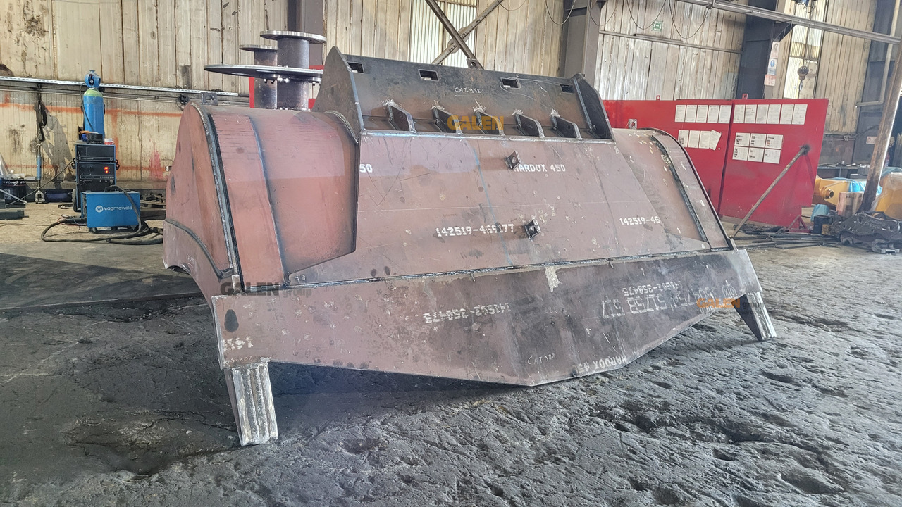 CATERPILLAR 988 Marble Attachments - Fourches pour Chargeuse sur pneus: photos 3 CATERPILLAR 988 Marble Attachments - Fourches pour Chargeuse sur pneus: photos 3