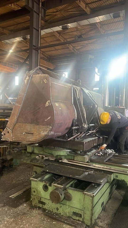 Caterpillar 950 Heavy Duty Bucket - Godet pour chargeur: photos 2 Caterpillar 950 Heavy Duty Bucket - Godet pour chargeur: photos 2