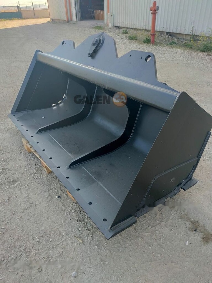 Galen OQ65 Tilt Bucket - Godet pour pelle: photos 2 Galen OQ65 Tilt Bucket - Godet pour pelle: photos 2
