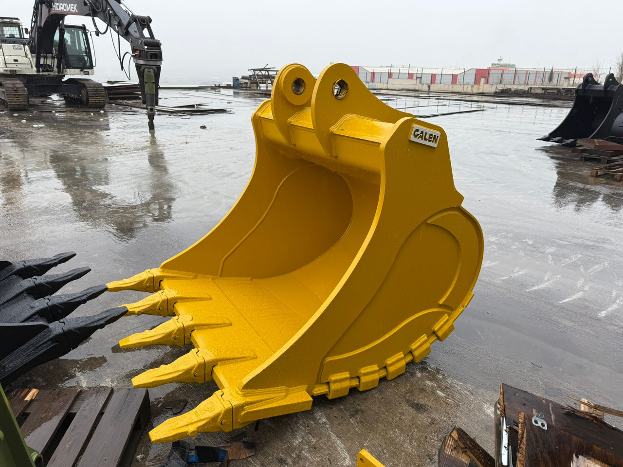 Komatsu PC300 Reinforced General Purpose Bucket - Godet pour pelle pour Pelle sur chenille: photos 4 Komatsu PC300 Reinforced General Purpose Bucket - Godet pour pelle pour Pelle sur chenille: photos 4