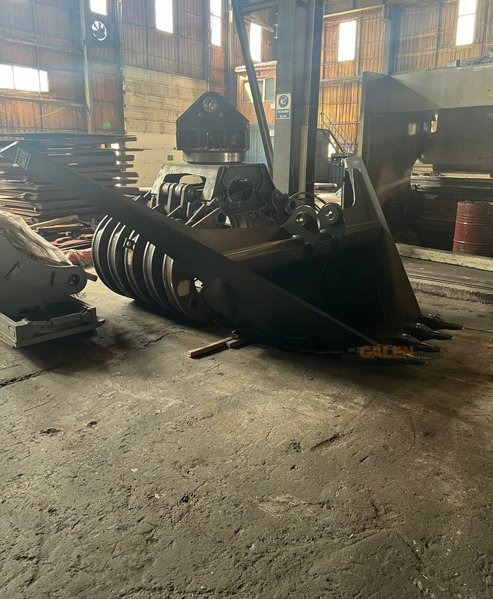 Komatsu PC300 Trapeze Bucket - Godet pour pelle: photos 3 Komatsu PC300 Trapeze Bucket - Godet pour pelle: photos 3