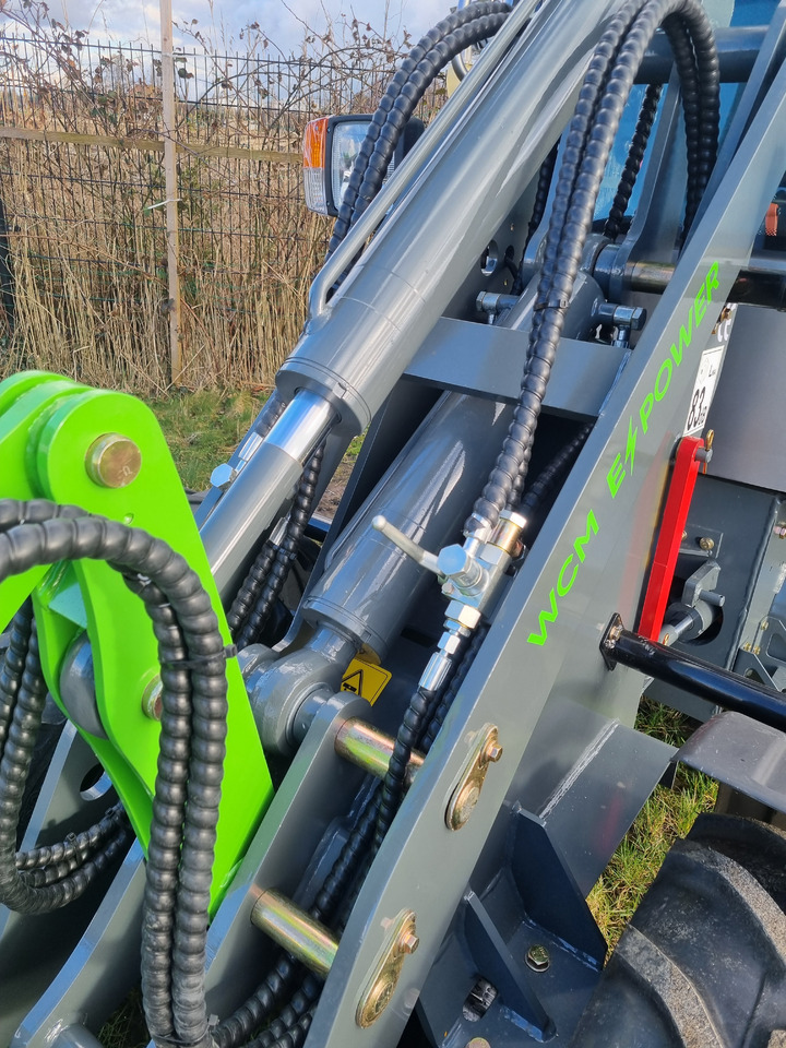 WCM L2310 E-Power - Chargeuse sur pneus: photos 3 WCM L2310 E-Power - Chargeuse sur pneus: photos 3