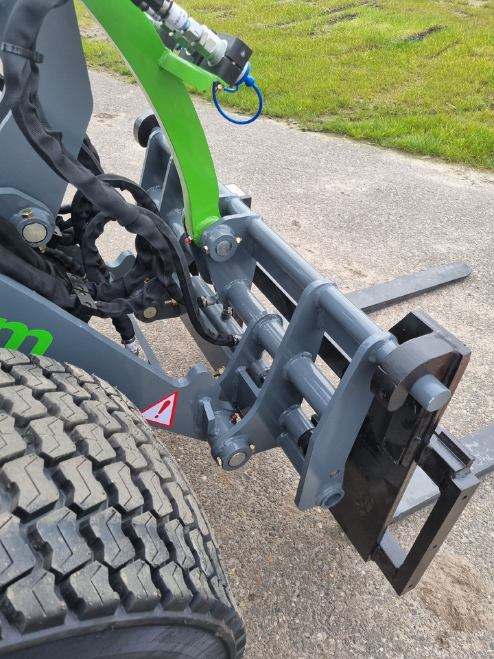 Chargeuse sur pneus neuf WCM L2316: photos 15