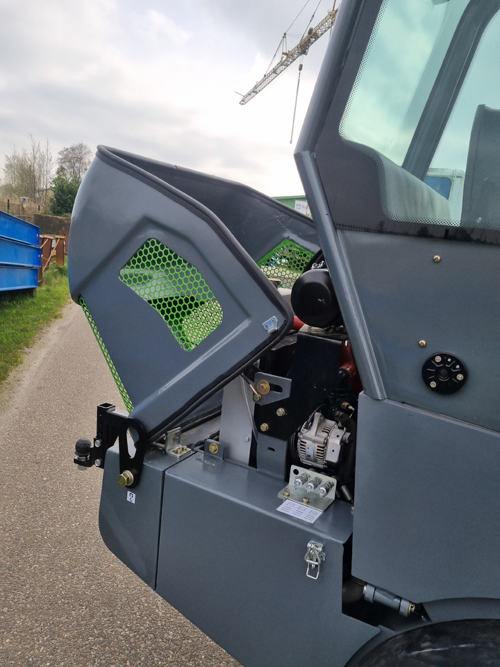 WCM L2412 - Chargeuse sur pneus: photos 3 WCM L2412 - Chargeuse sur pneus: photos 3