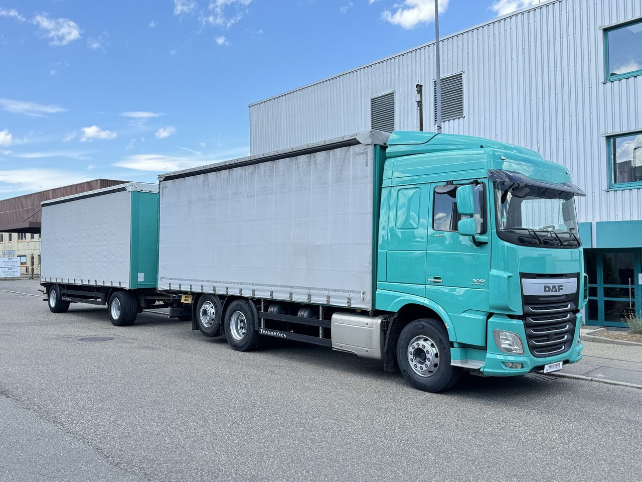 DAF XF460 6x2 Schiebeplane-Zug EDSCHA Bordwände - Camion à rideaux coulissants: photos 3 DAF XF460 6x2 Schiebeplane-Zug EDSCHA Bordwände - Camion à rideaux coulissants: photos 3