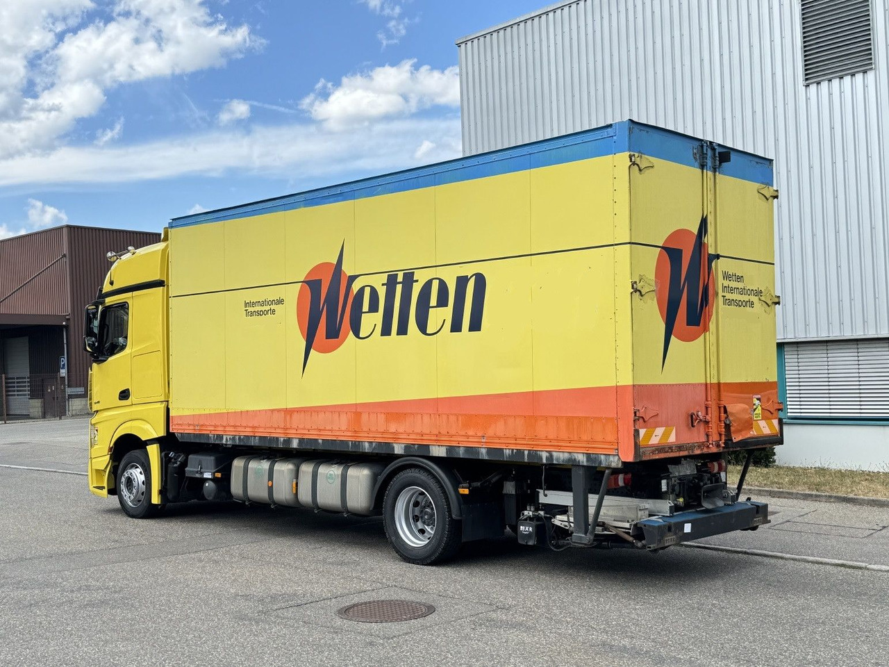 Mercedes-Benz Actros 1848 LL Gr.Haus AWL-Möbelkoffer uLBW - Camion fourgon: photos 5 Mercedes-Benz Actros 1848 LL Gr.Haus AWL-Möbelkoffer uLBW - Camion fourgon: photos 5