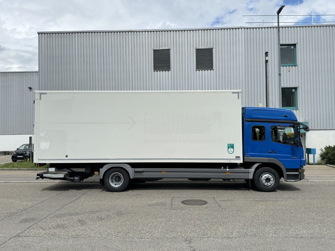 Camion fourgon Mercedes-Benz Atego 1224 L Möbelkoffer GH 6-Sitze u-LBW Umzug: photos 9