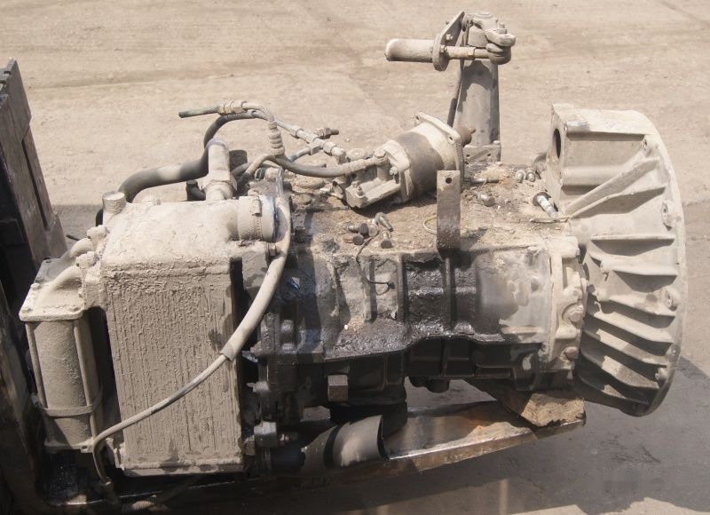 ZF 8S-180 IT MAN Neoplan - Boîte de vitesse pour Camion: photos 1 ZF 8S-180 IT MAN Neoplan - Boîte de vitesse pour Camion: photos 1