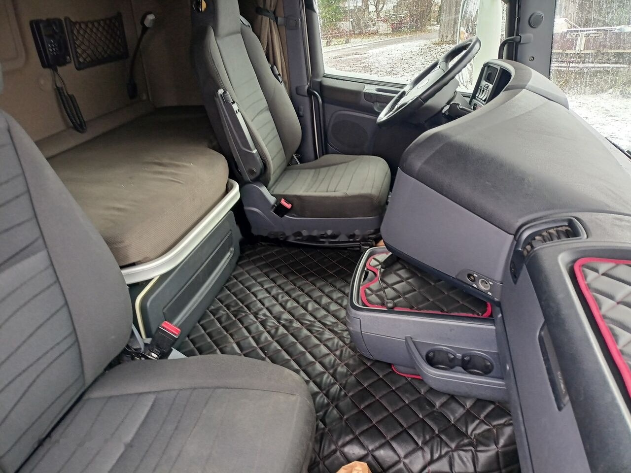 Photo d'intérieur 1: Scania R450 en crédit-bail Scania R450