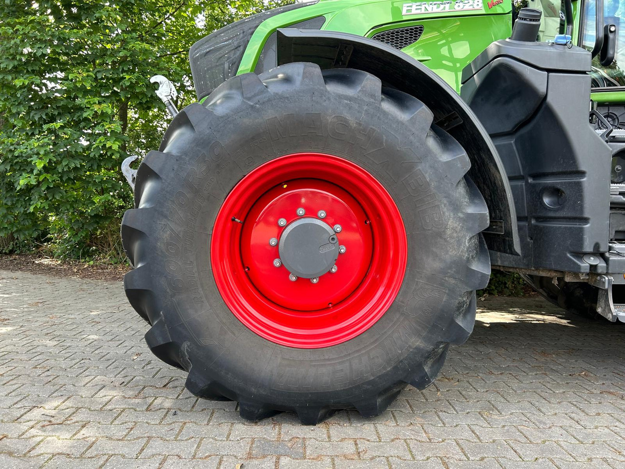 FENDT 828 Vario S4 ProfiPlus - Tracteur agricole: photos 5 FENDT 828 Vario S4 ProfiPlus - Tracteur agricole: photos 5