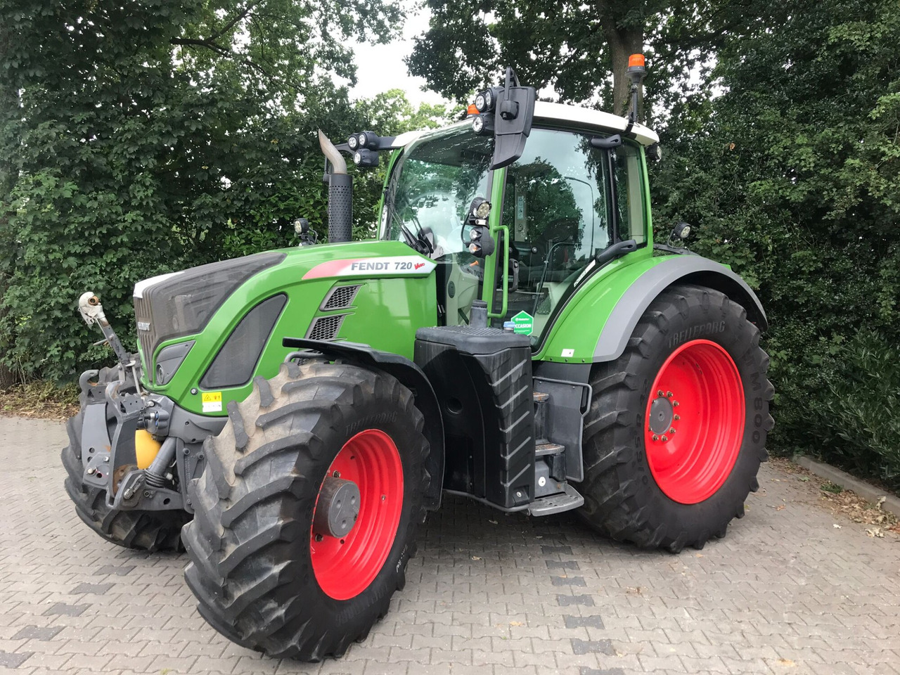 Fendt 720 Vario S4 PowerPlus - Tracteur agricole: photos 1 Fendt 720 Vario S4 PowerPlus - Tracteur agricole: photos 1