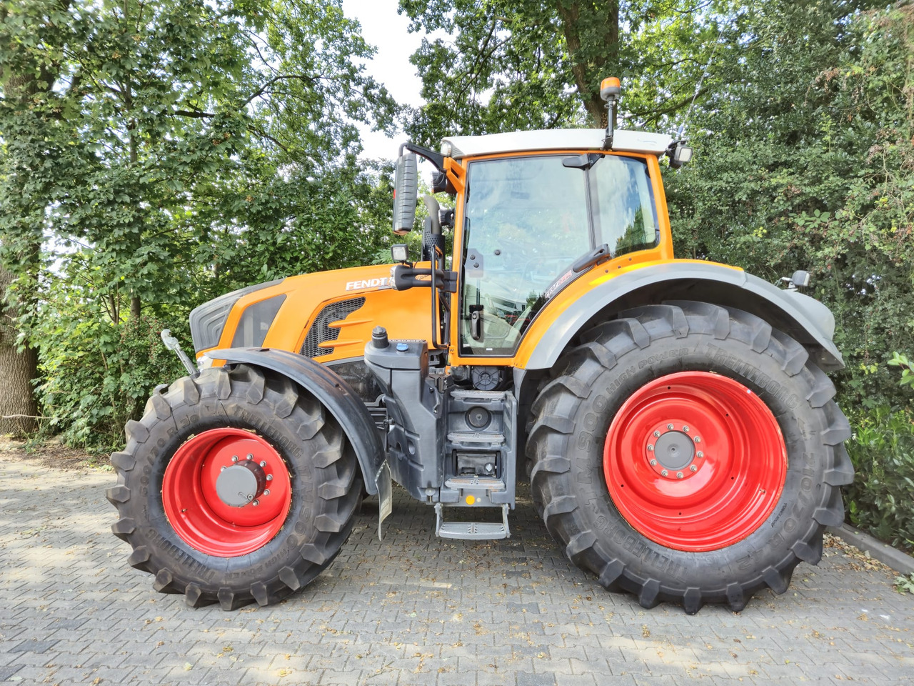 Fendt 828 Vario S4 ProfiPlus - Tracteur agricole: photos 2 Fendt 828 Vario S4 ProfiPlus - Tracteur agricole: photos 2