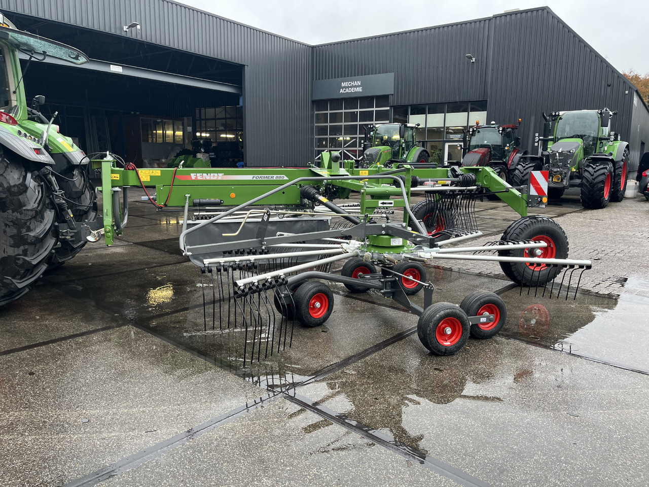 Fendt Former 880 - Faneuse: photos 5 Fendt Former 880 - Faneuse: photos 5