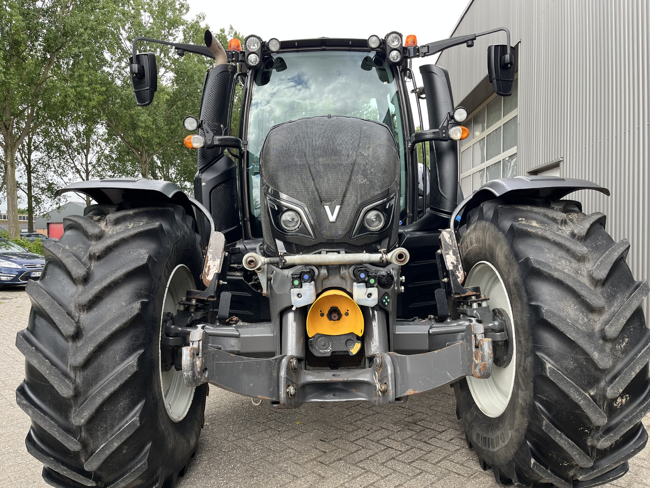 VALTRA N174 Active - Tracteur agricole: photos 3 VALTRA N174 Active - Tracteur agricole: photos 3