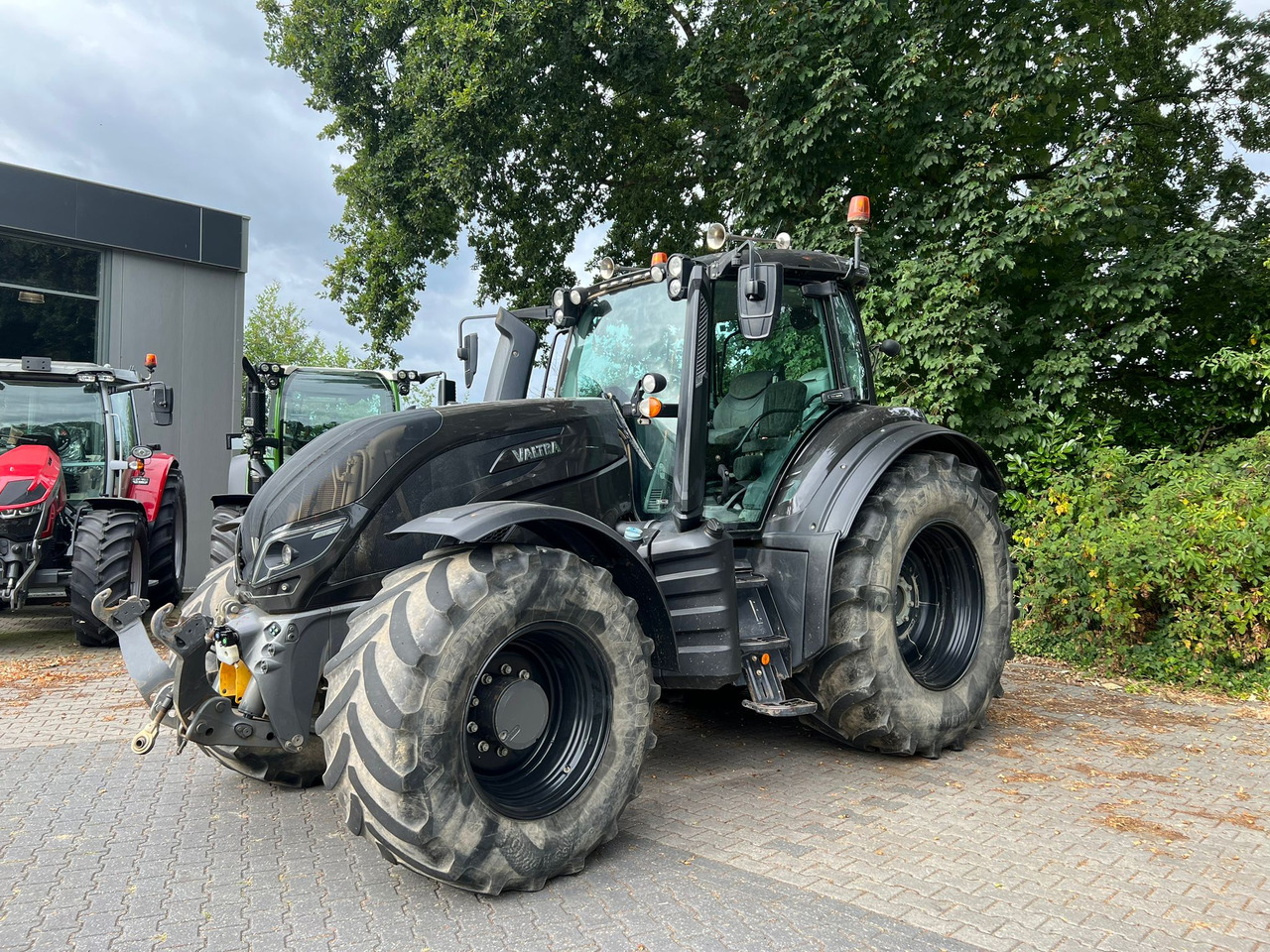 Valtra T174 Versu - Tracteur agricole: photos 1 Valtra T174 Versu - Tracteur agricole: photos 1