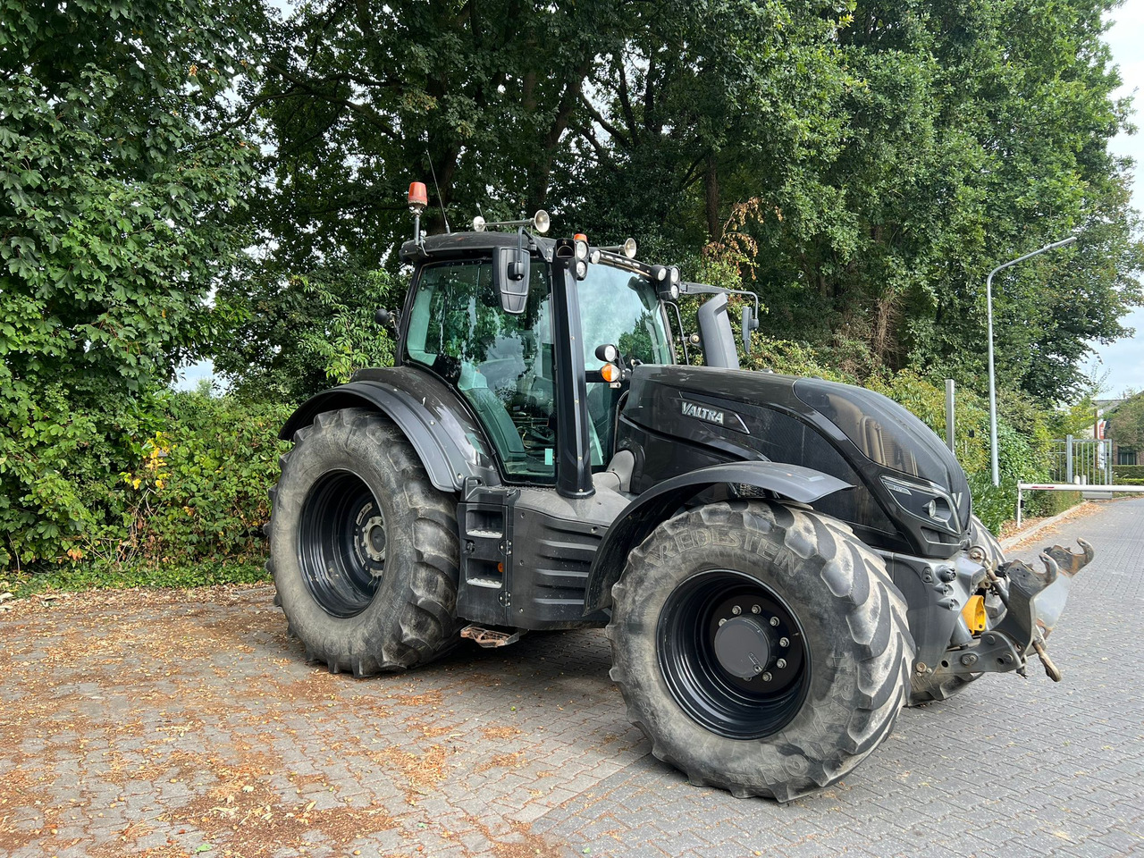 Valtra T174 Versu - Tracteur agricole: photos 3 Valtra T174 Versu - Tracteur agricole: photos 3
