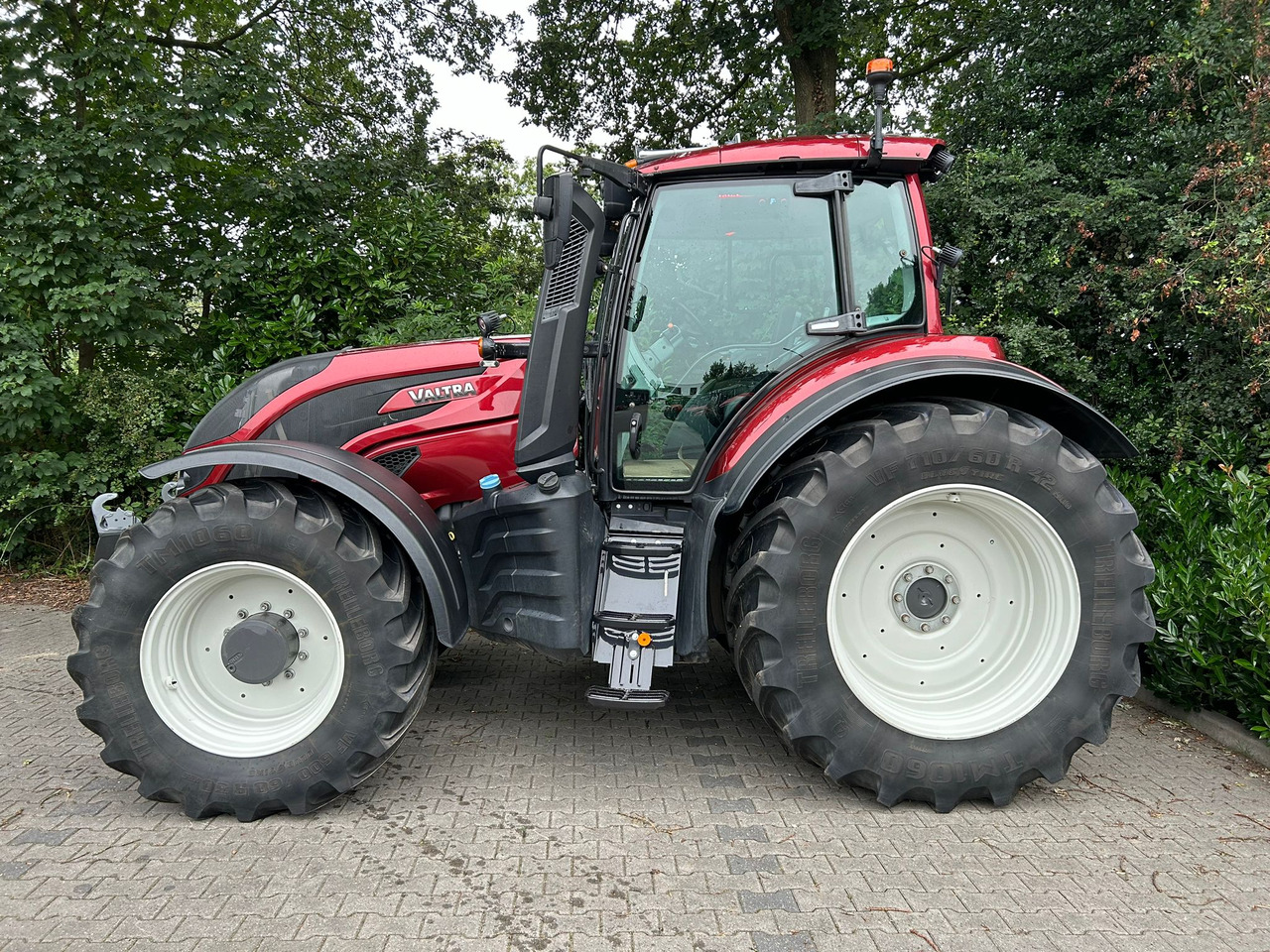 Valtra T214 Direct - Tracteur agricole: photos 2 Valtra T214 Direct - Tracteur agricole: photos 2