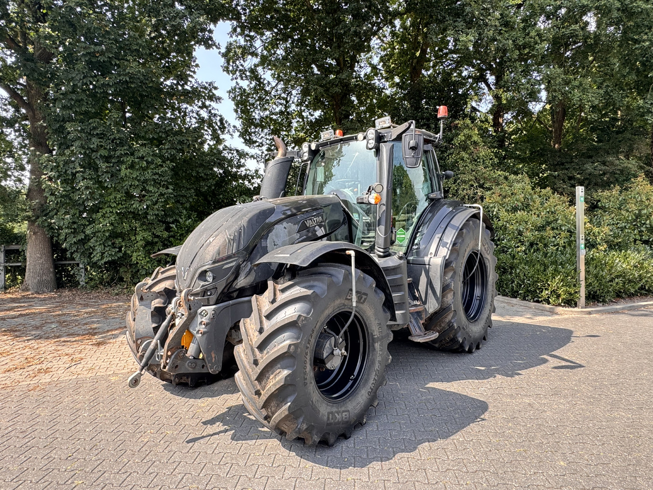 Valtra T214 Dorect - Tracteur agricole: photos 1 Valtra T214 Dorect - Tracteur agricole: photos 1