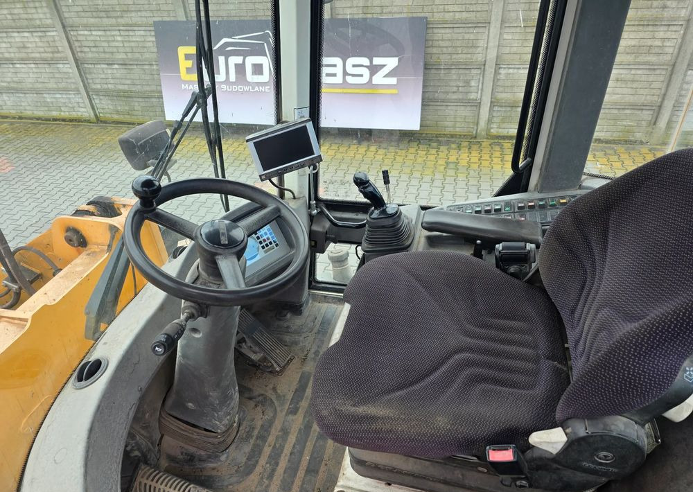 Chargeuse sur pneus Liebherr L514 Stereo, 2014 ROK, ŁYŻKA + WIDŁY: photos 15