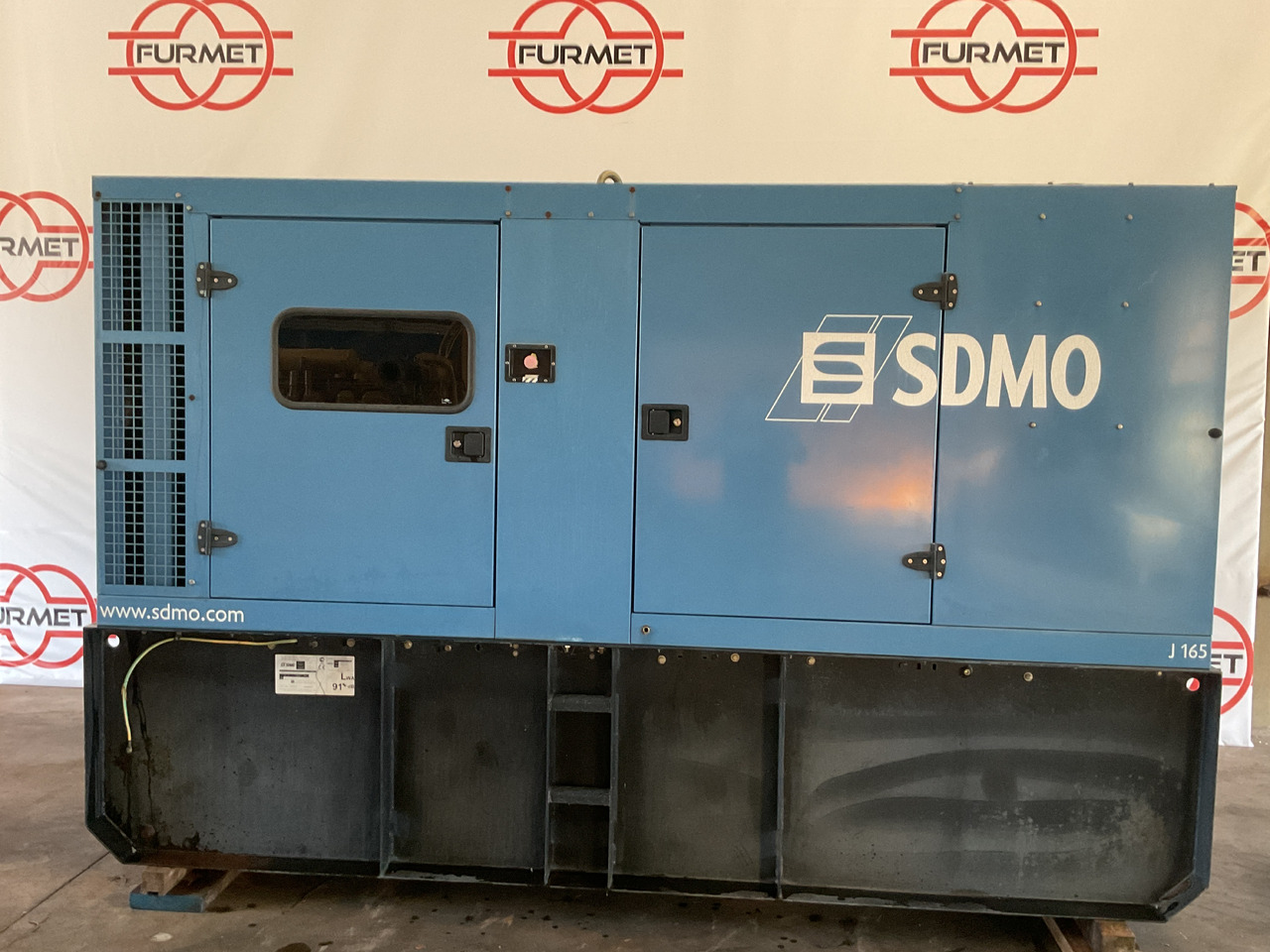 John Deere 6068, SDMO, 165KVA generatorset. Like brand new. And with hudge diesel tank! - Groupe électrogène: photos 1 John Deere 6068, SDMO, 165KVA generatorset. Like brand new. And with hudge diesel tank! - Groupe électrogène: photos 1