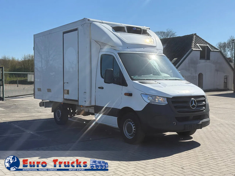 Mercedes-Benz Sprinter 316 CDI/ exhaust missing - Utilitaire frigorifique: photos 3 Mercedes-Benz Sprinter 316 CDI/ exhaust missing - Utilitaire frigorifique: photos 3