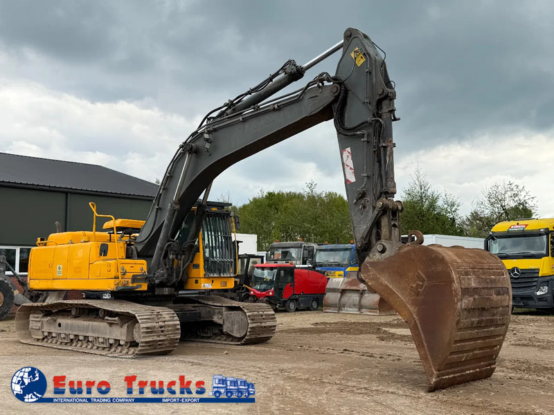 Volvo EC360 - Pelle sur chenille: photos 1 Volvo EC360 - Pelle sur chenille: photos 1