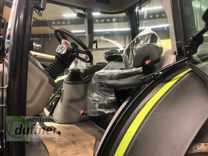 CLAAS Axos 240 Advanced - Tracteur agricole: photos 5 CLAAS Axos 240 Advanced - Tracteur agricole: photos 5
