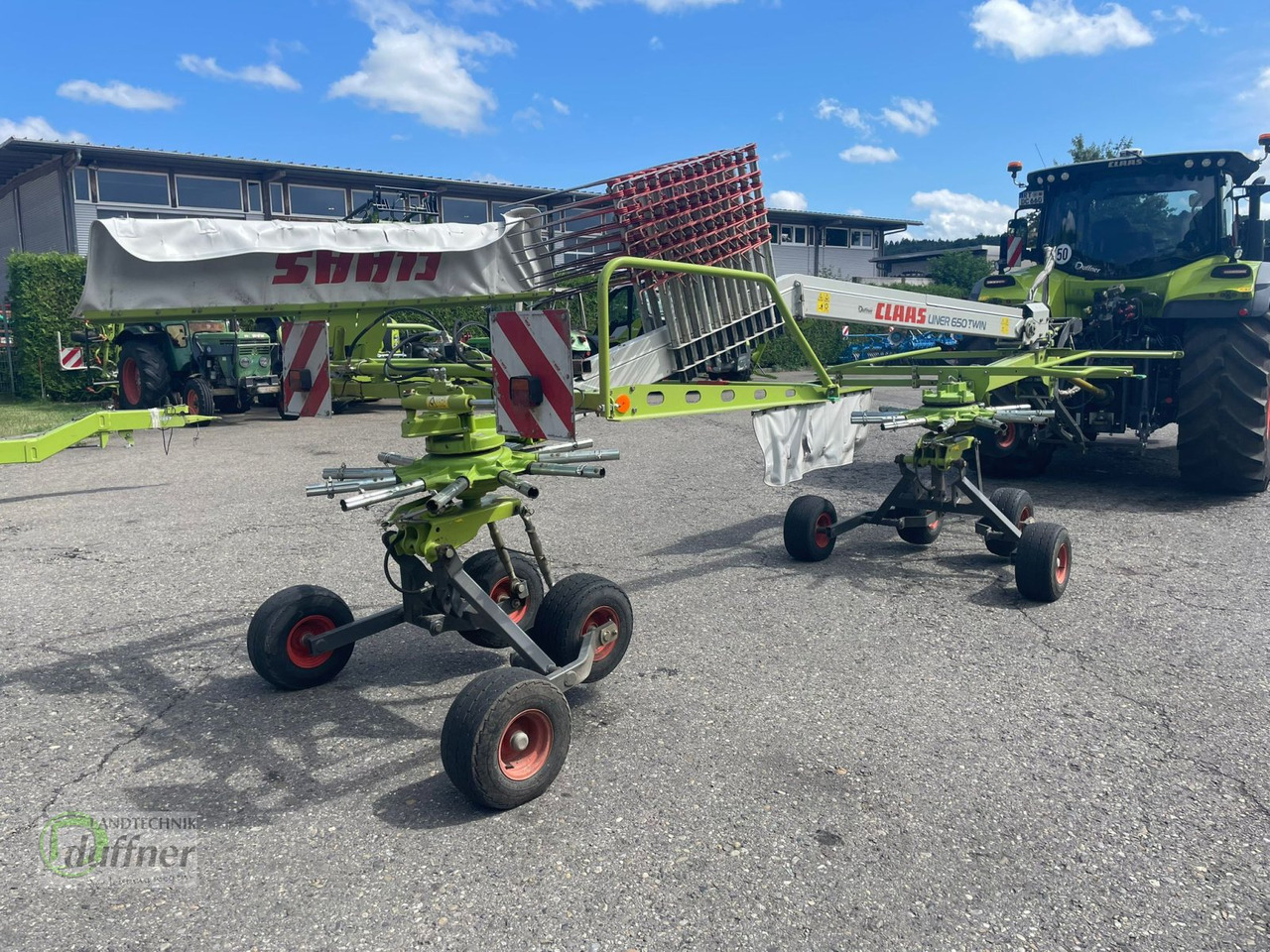 CLAAS Liner 650 Twin - Faneuse: photos 2 CLAAS Liner 650 Twin - Faneuse: photos 2