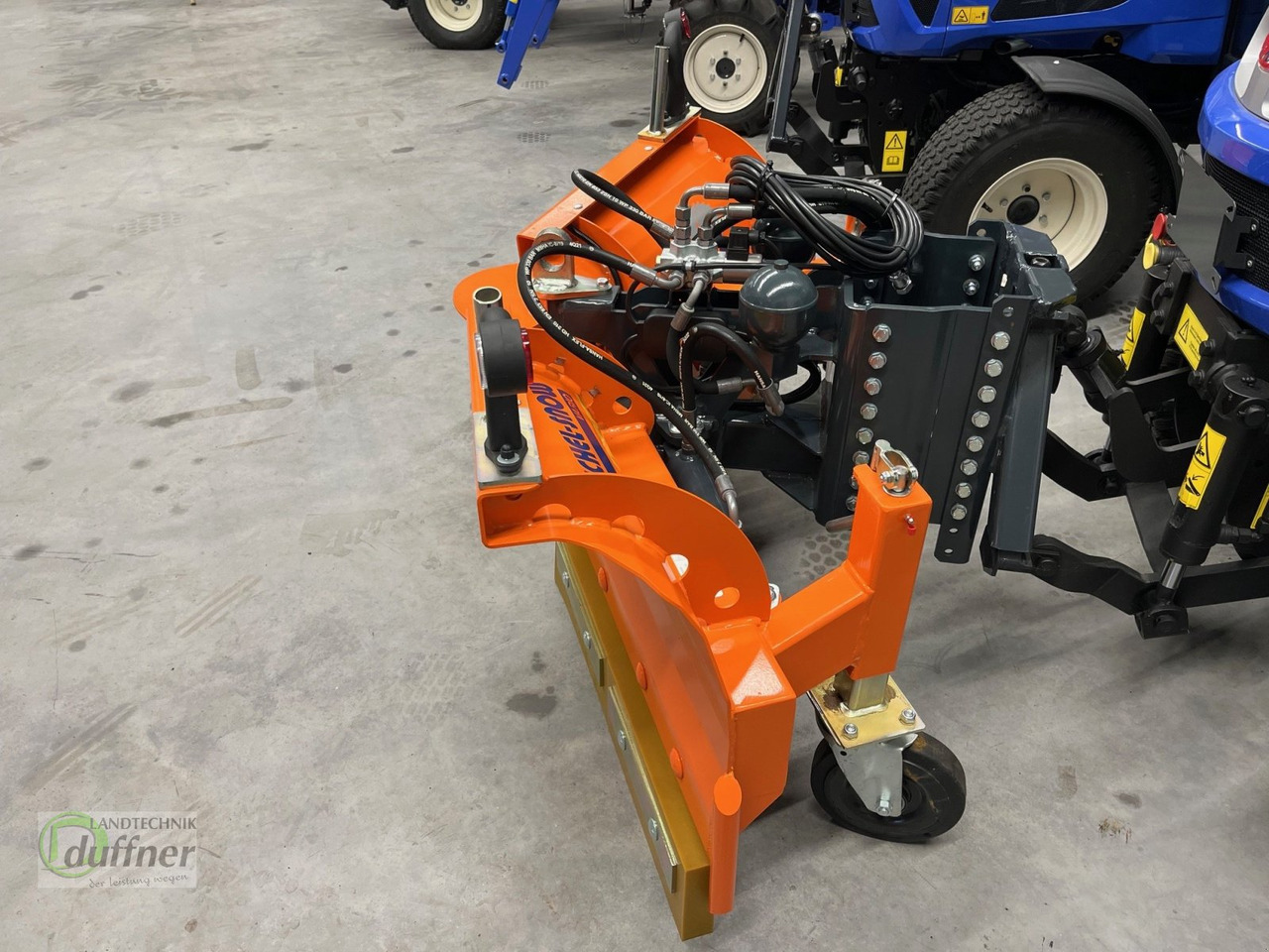 Tuchel Vario 150 - Lame à neige pour Véhicule de voirie/ Spécial: photos 4 Tuchel Vario 150 - Lame à neige pour Véhicule de voirie/ Spécial: photos 4